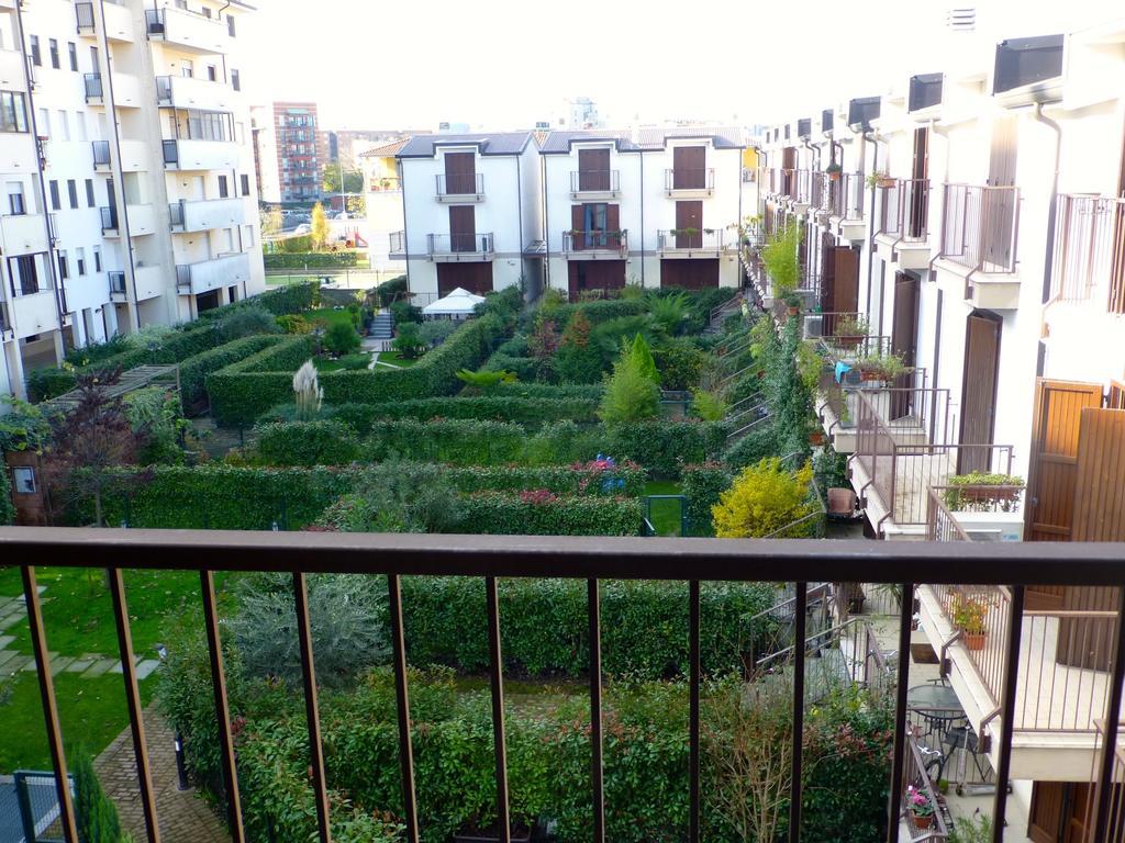 Rutilia22 * Milano
